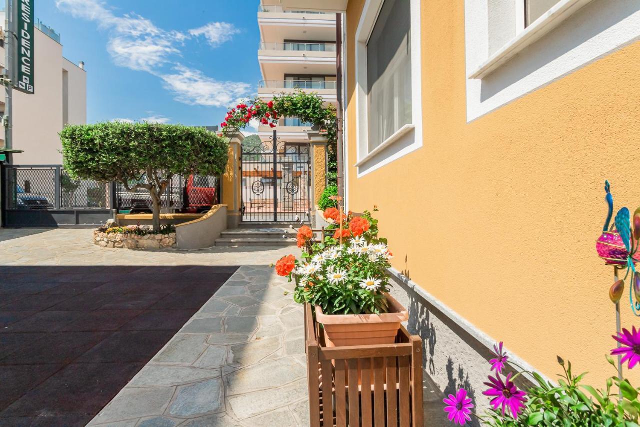 Residence Villa Alda Pietra Ligure Exterior foto