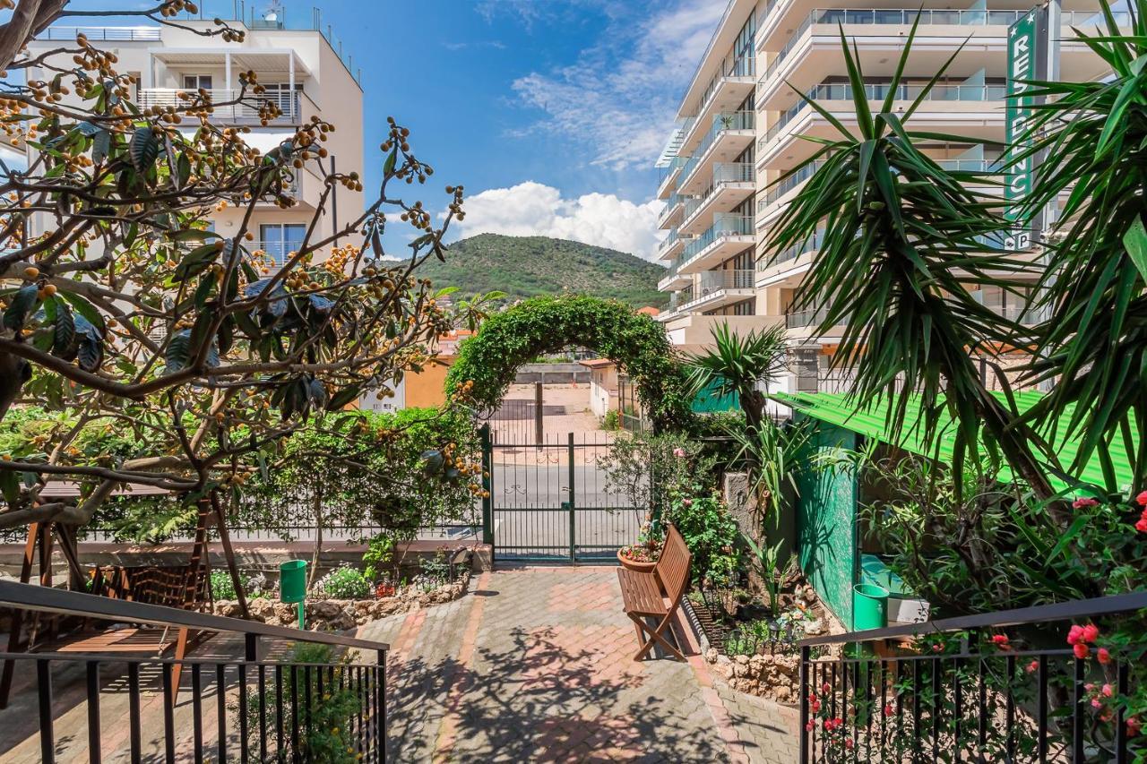 Residence Villa Alda Pietra Ligure Exterior foto